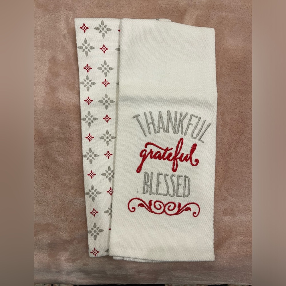 Dish towel set.